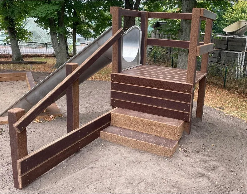 Spielplatz-Aufstiegshilfe